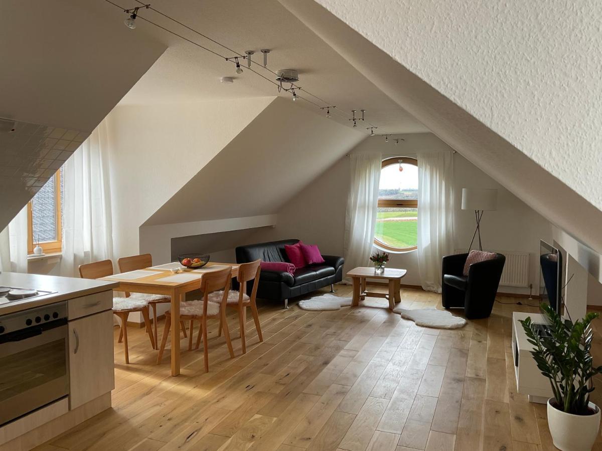 Apartment Sonnige Im Jura Golf Paradies Pilsach